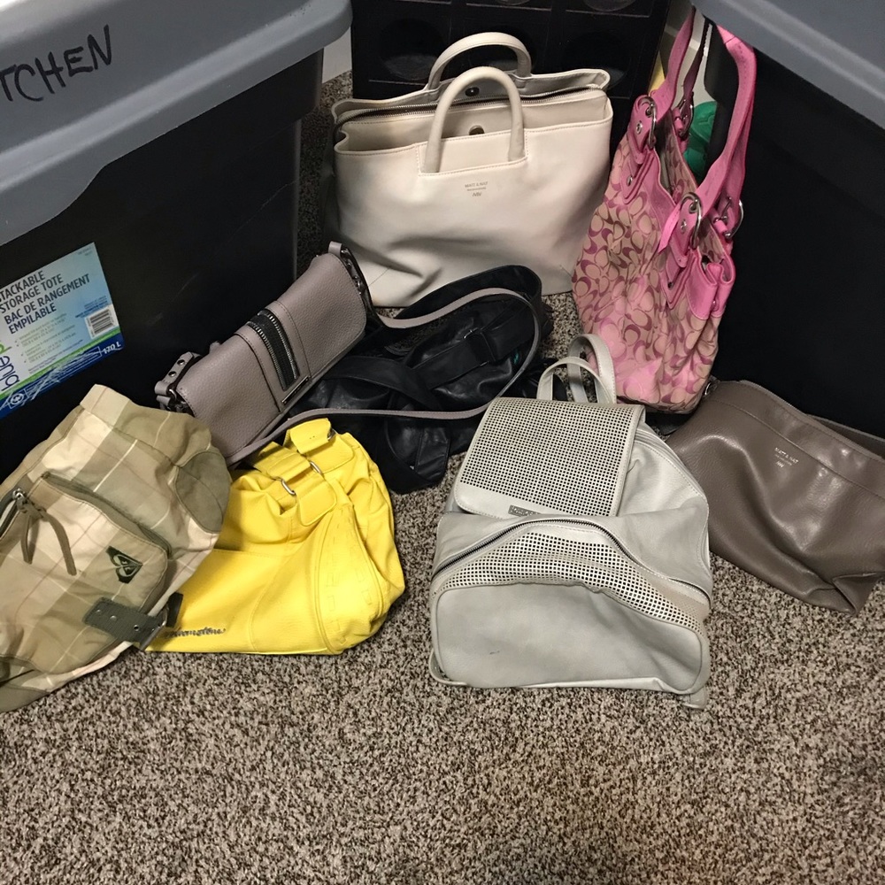 Purses - Picture 2 of 4